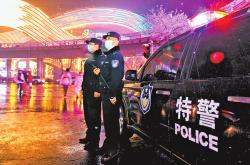 关于浙江绿城镇守防线，稳居联赛前茅的信息